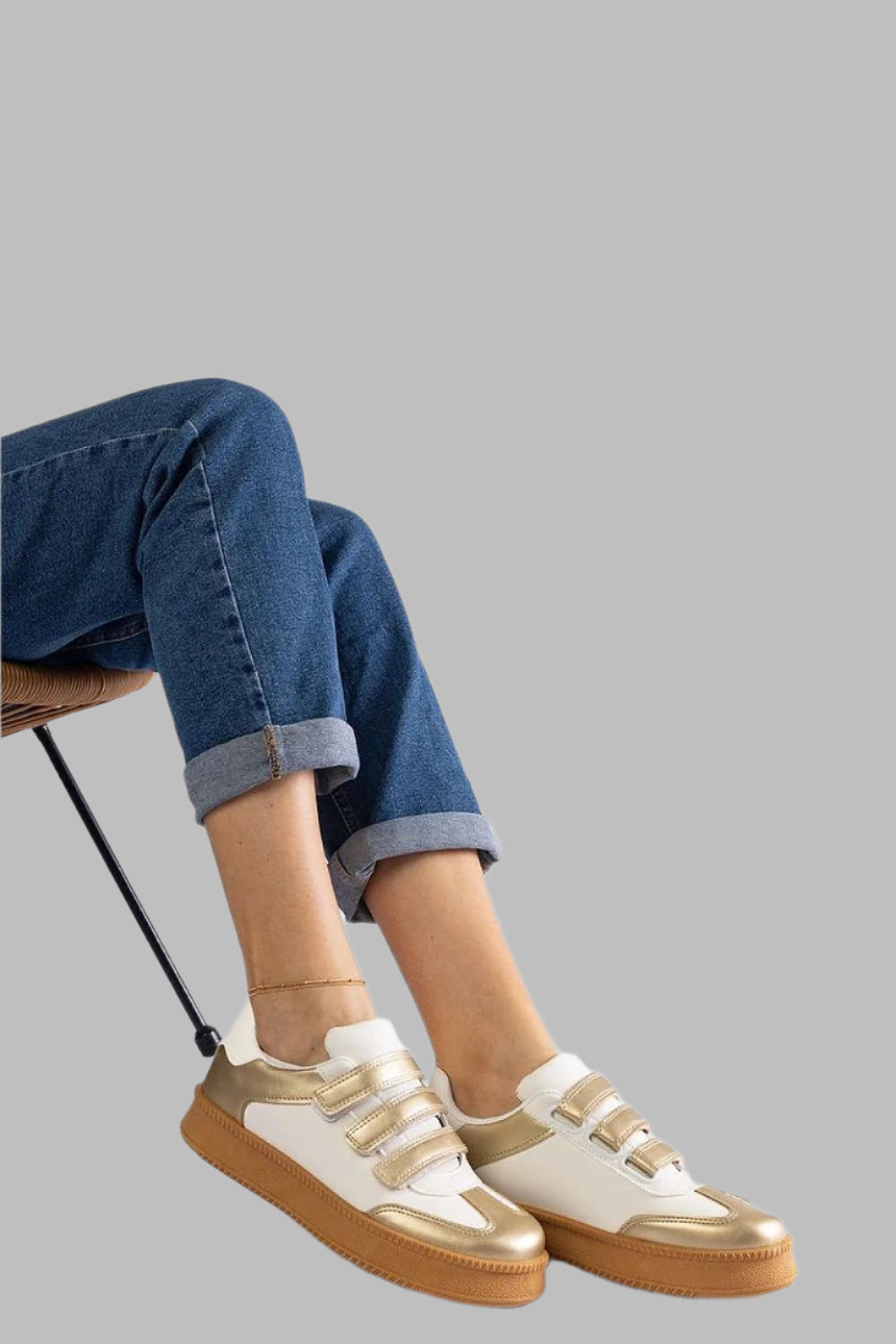 Sneakers model 207186 Solea