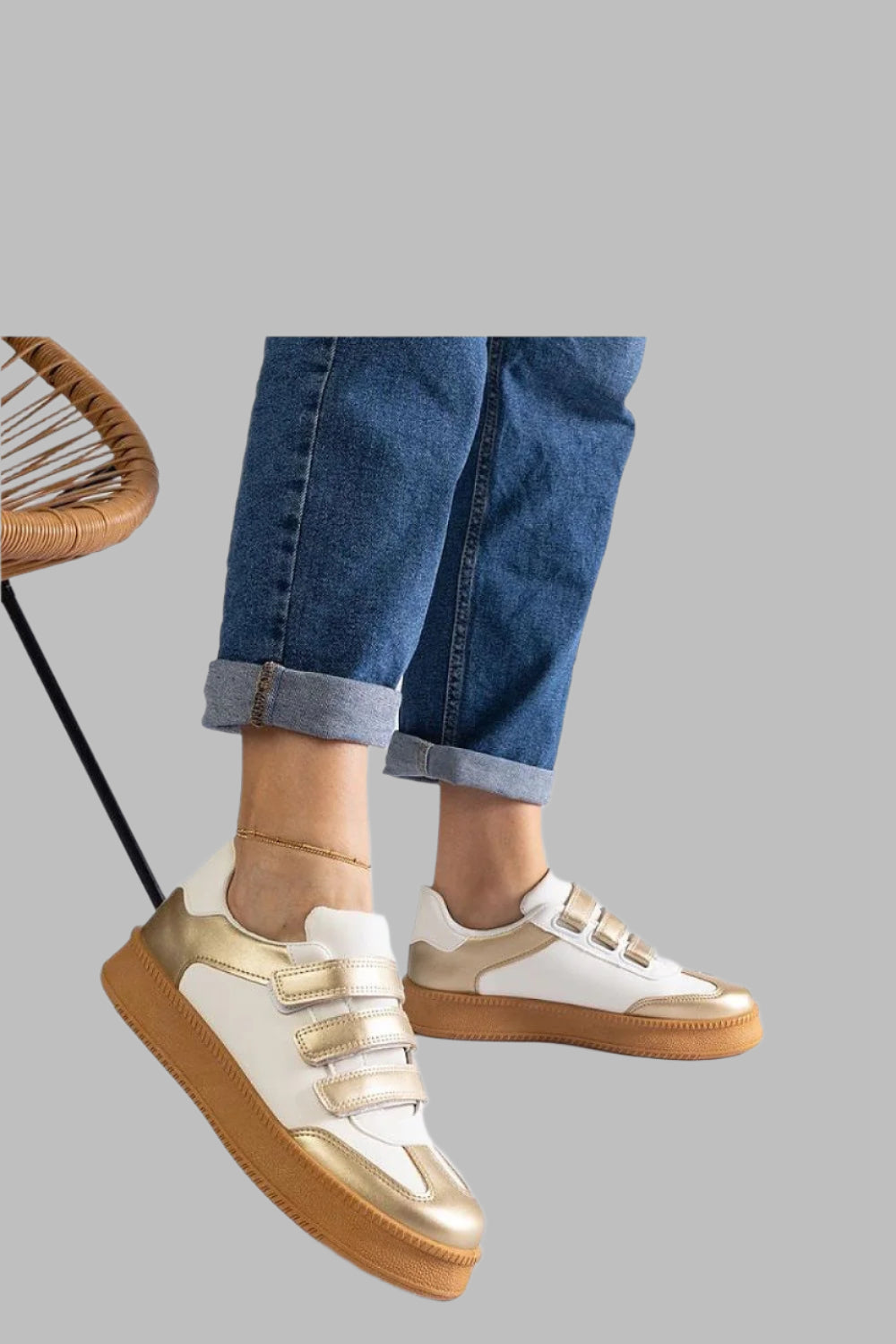 Sneakers model 207186 Solea