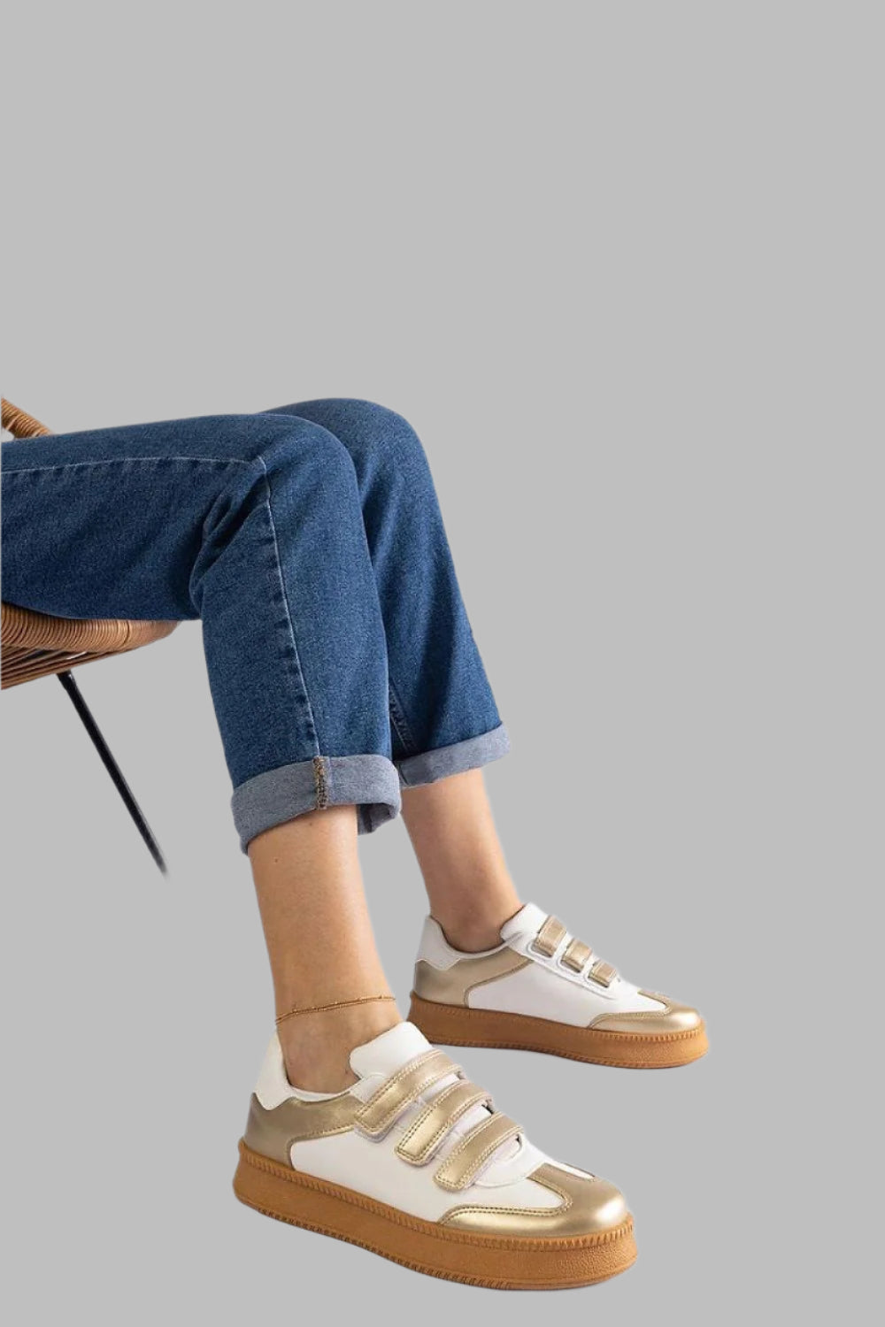 Sneakers model 207186 Solea