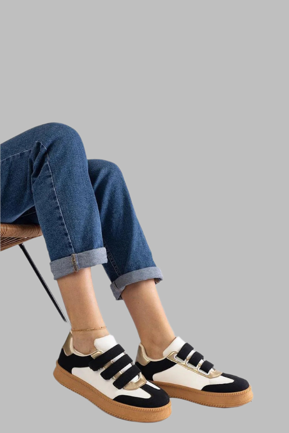 Sneakers model 207189 Solea