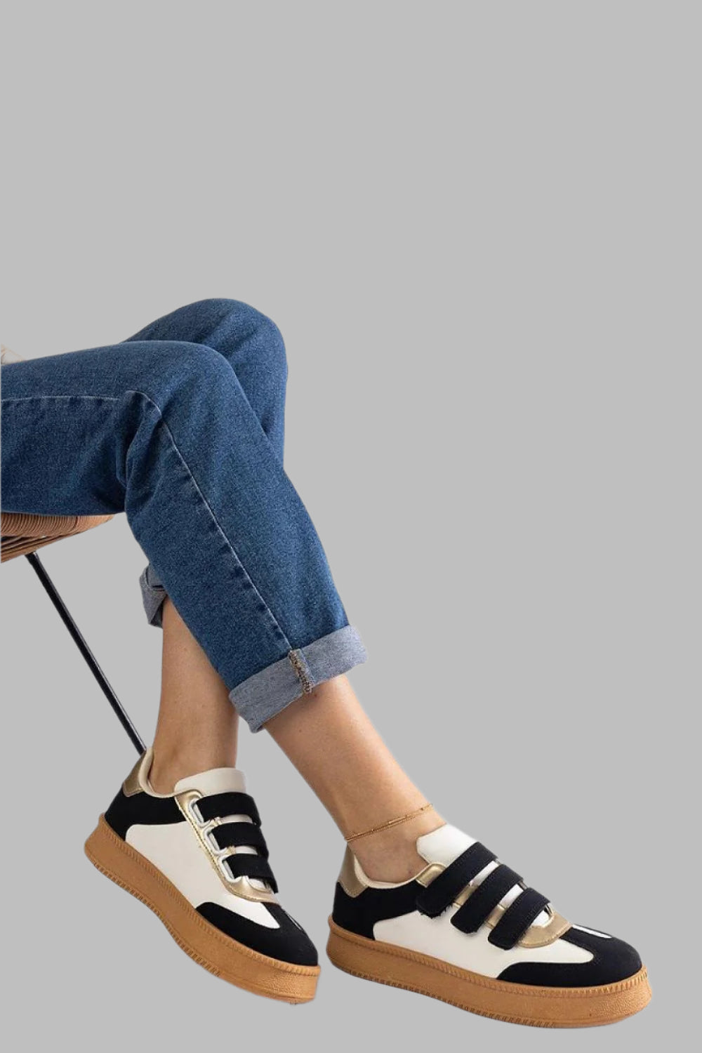 Sneakers model 207189 Solea