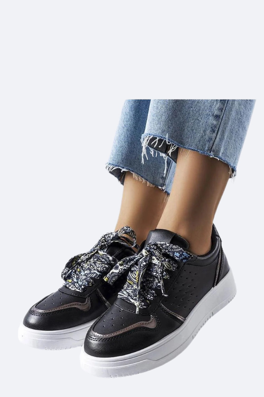 Sneakers model 207948 Solea